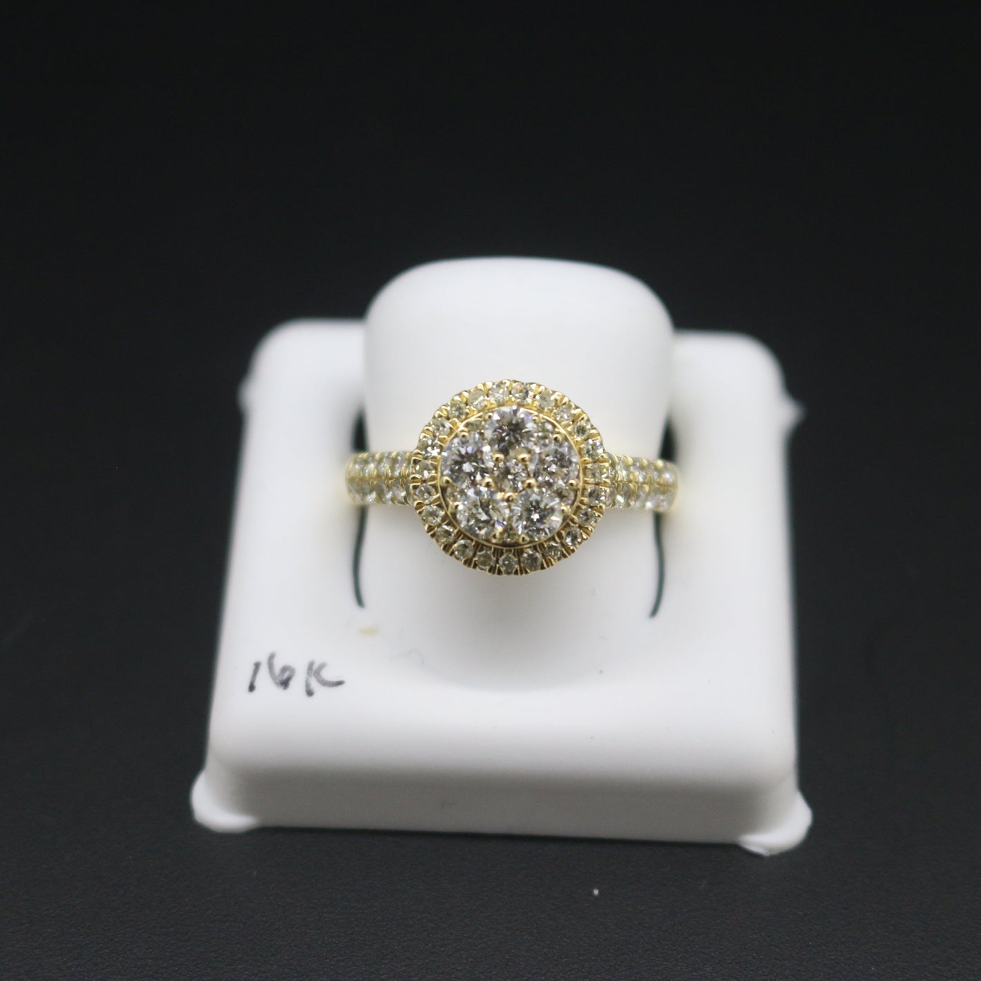 WOMEN'S DIAMOND RINGS K16