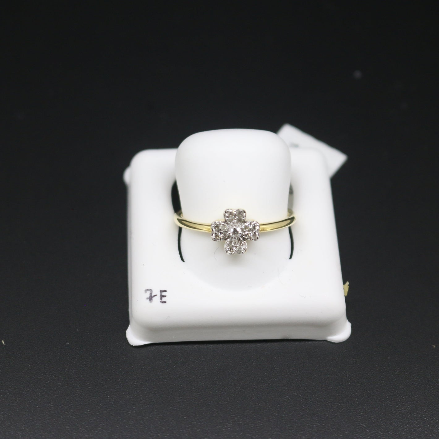 Women's Diamond Ring E7