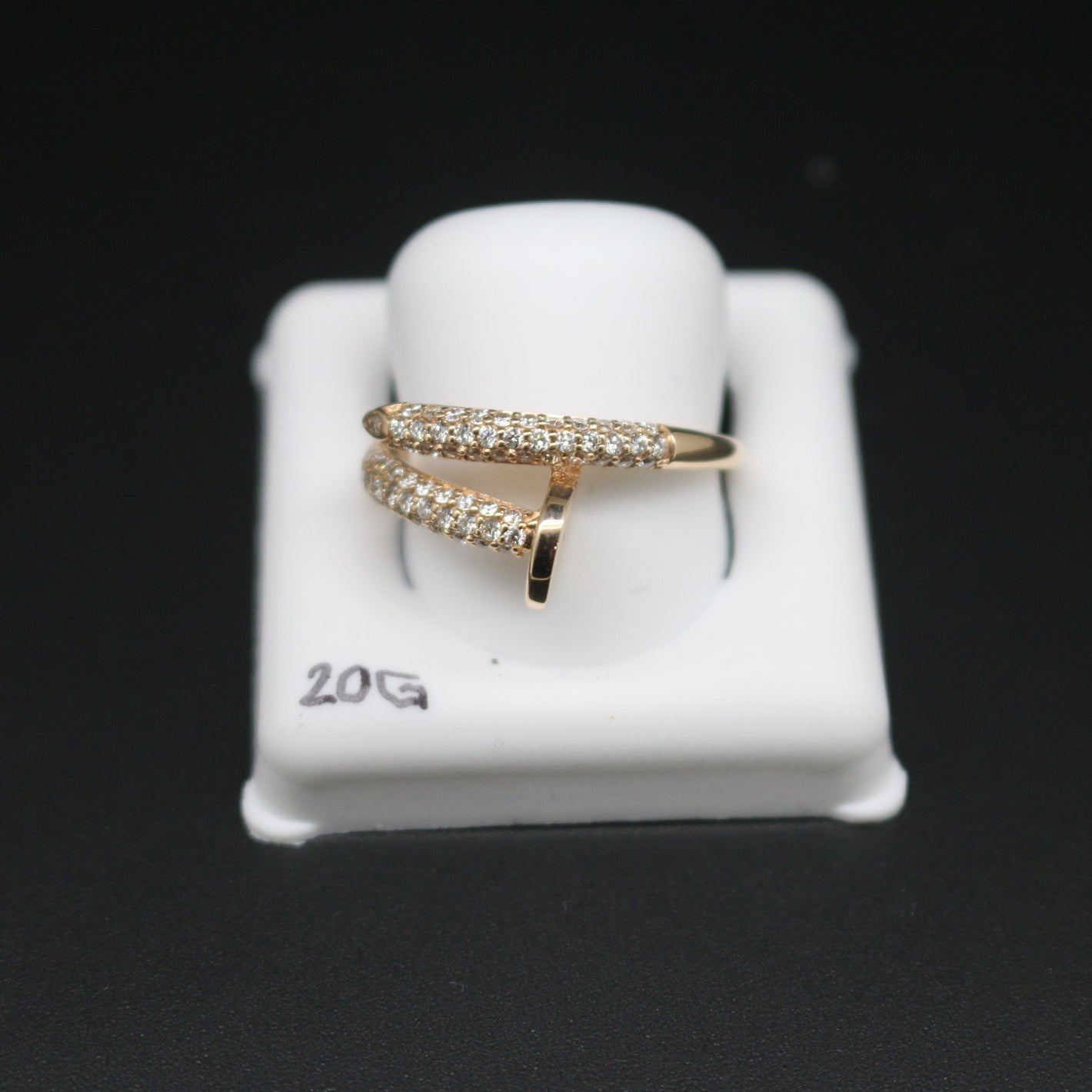 Women's Diamond Ring G20