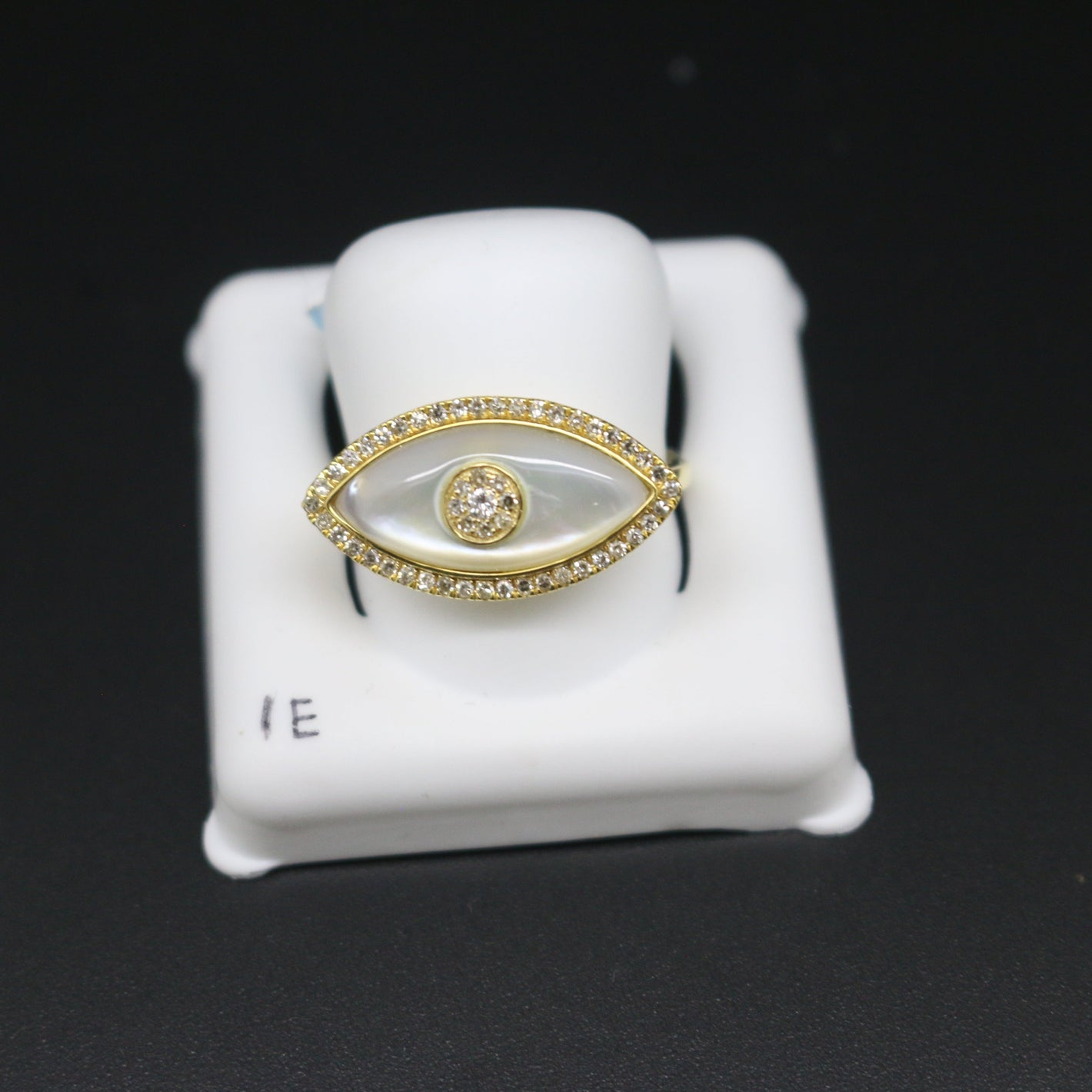 Women's Diamond Ring E1