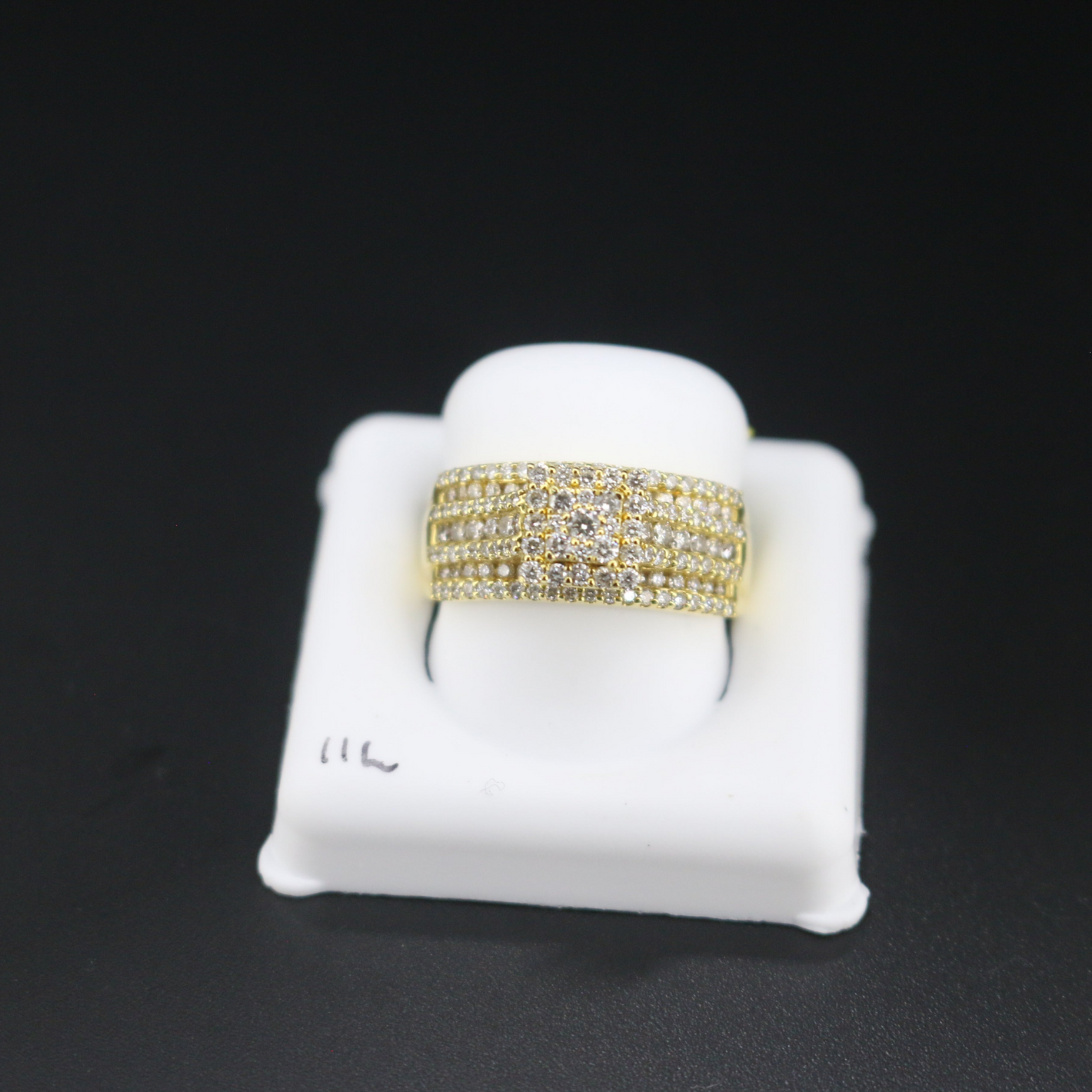 WOMEN'S DIAMOND RINGS L11