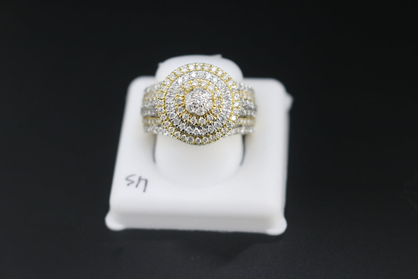 WOMEN'S DIAMOND RINGS S17