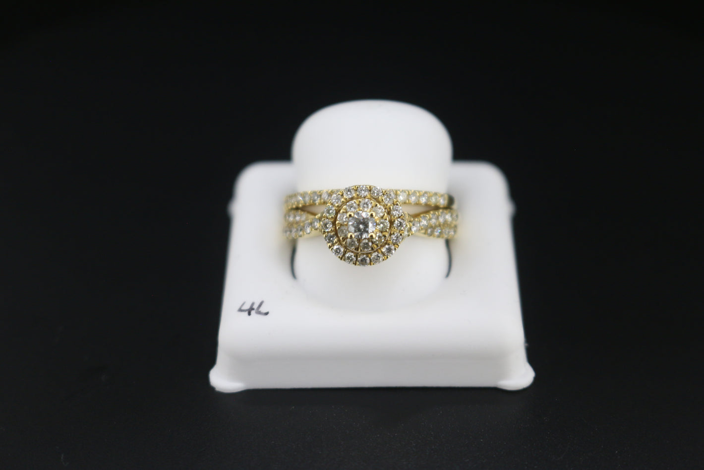 Women's Diamond Ring 4L