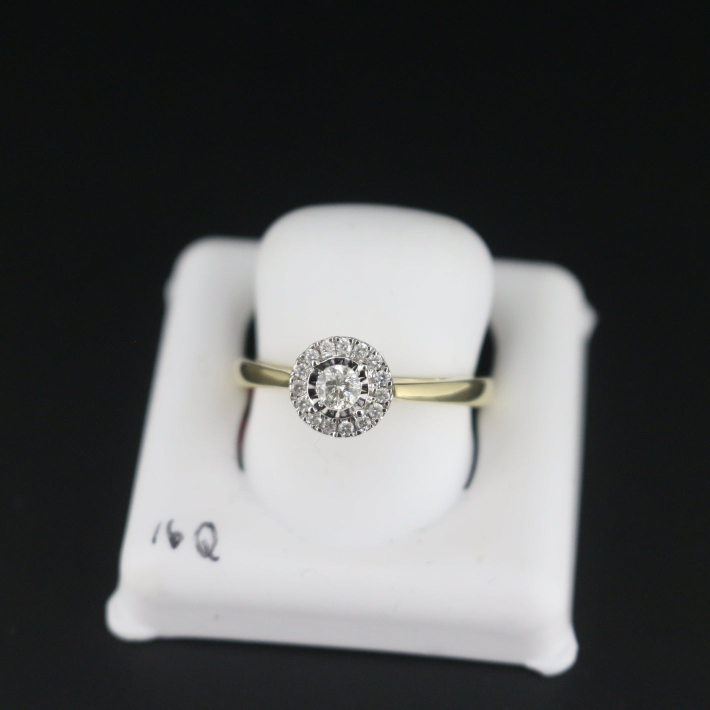 WOMEN'S DIAMOND RINGS Q16