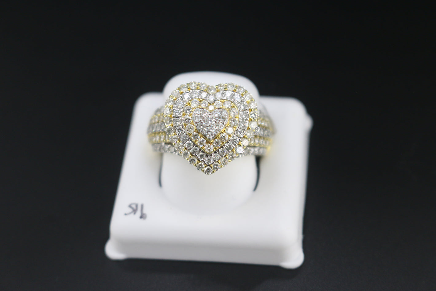 WOMEN'S DIAMOND RINGS S16