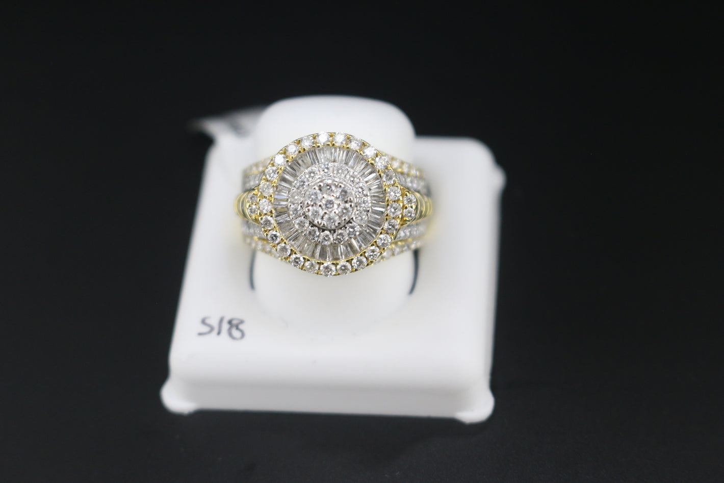 WOMEN'S DIAMOND RINGS S18