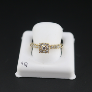 WOMEN'S DIAMOND RINGS Q4