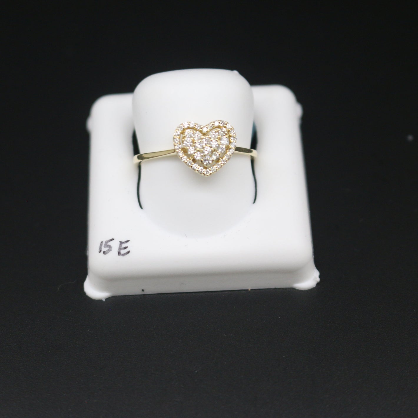 Women's Diamond Ring E15