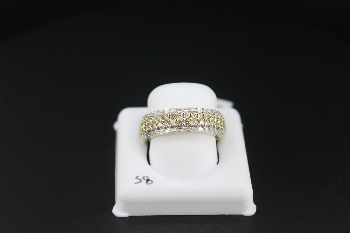 WOMEN'S DIAMOND RINGS S8