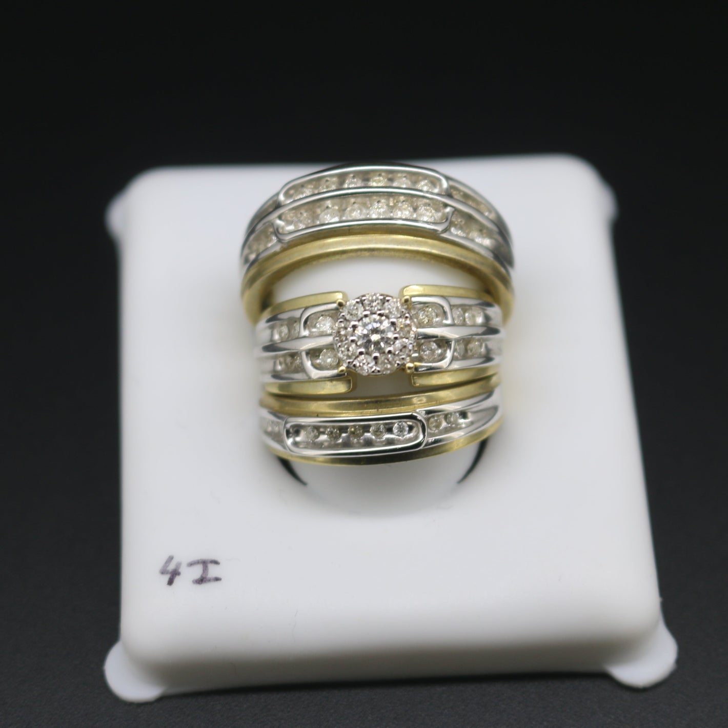 WOMEN'S DIAMOND RINGS I4