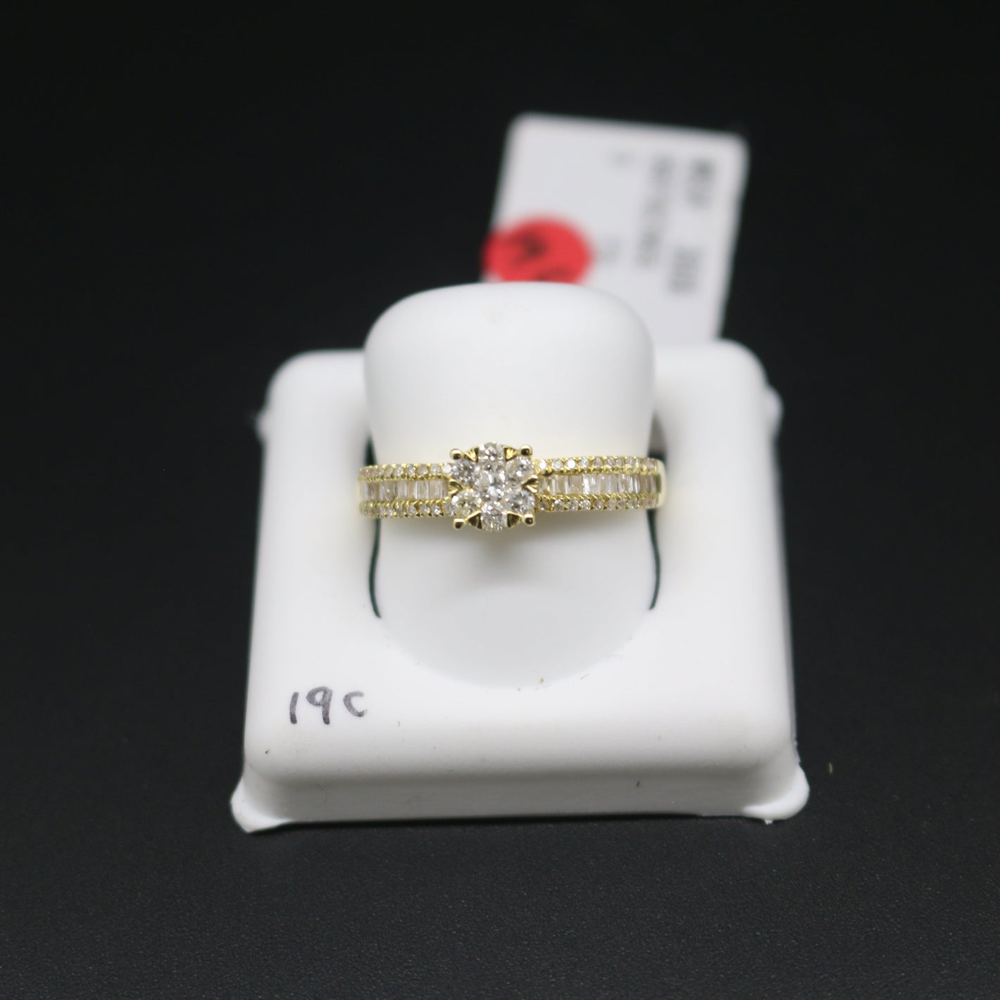 Women's Diamond Ring C19