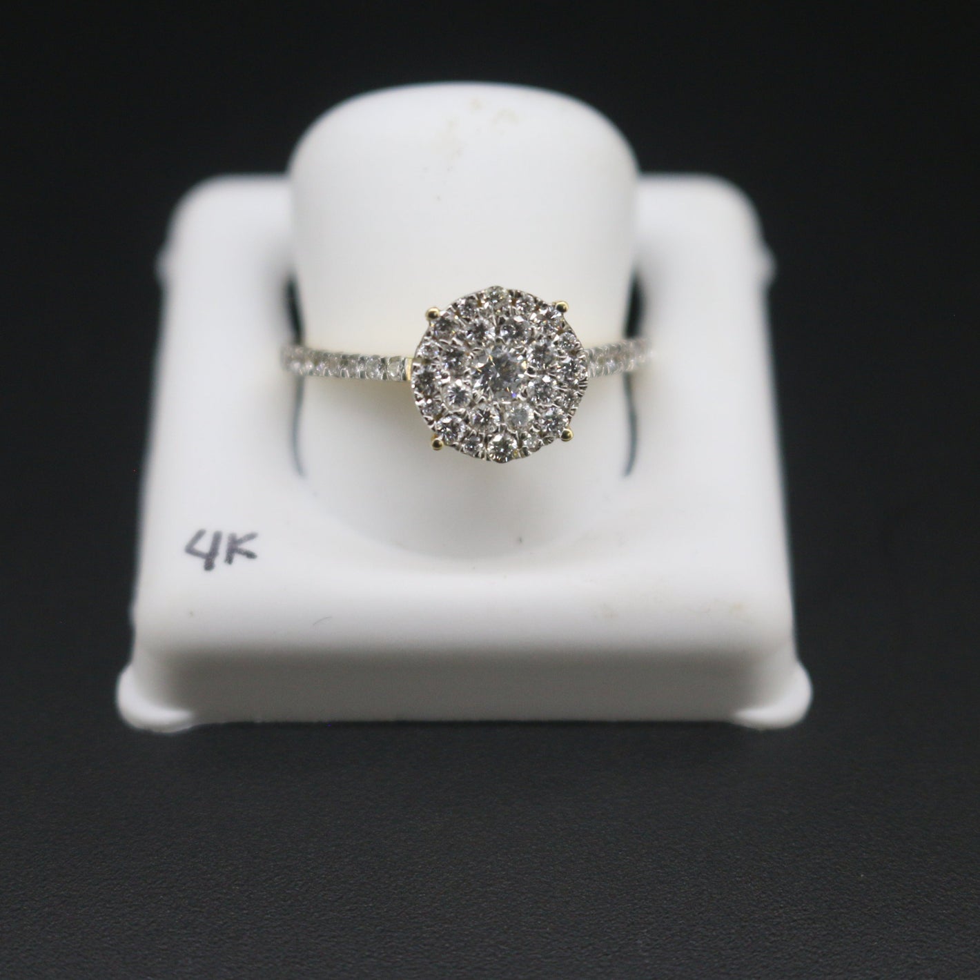 Women's Diamond Ring K4