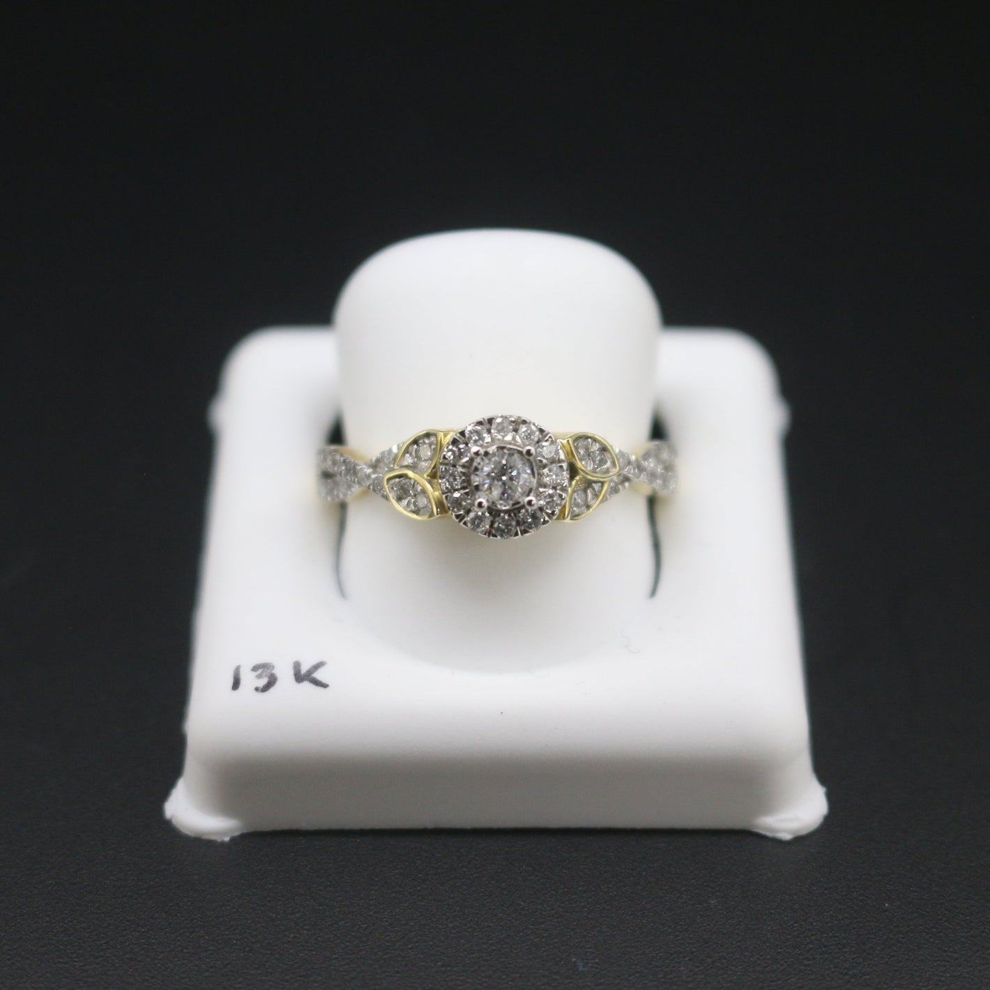 Women's Diamond Ring K13