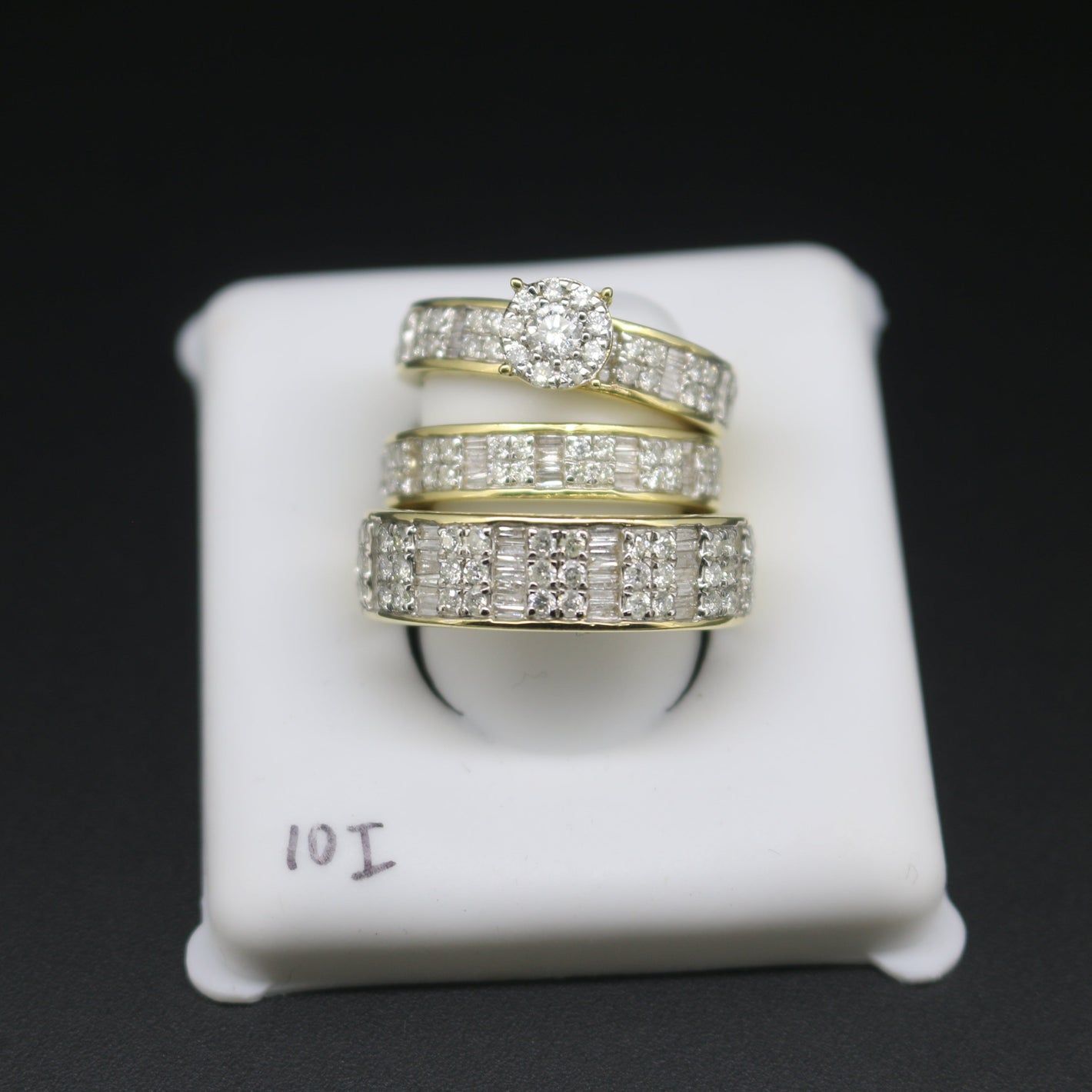 WOMEN'S DIAMOND RINGS I10