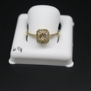 Women's Diamond Ring G6