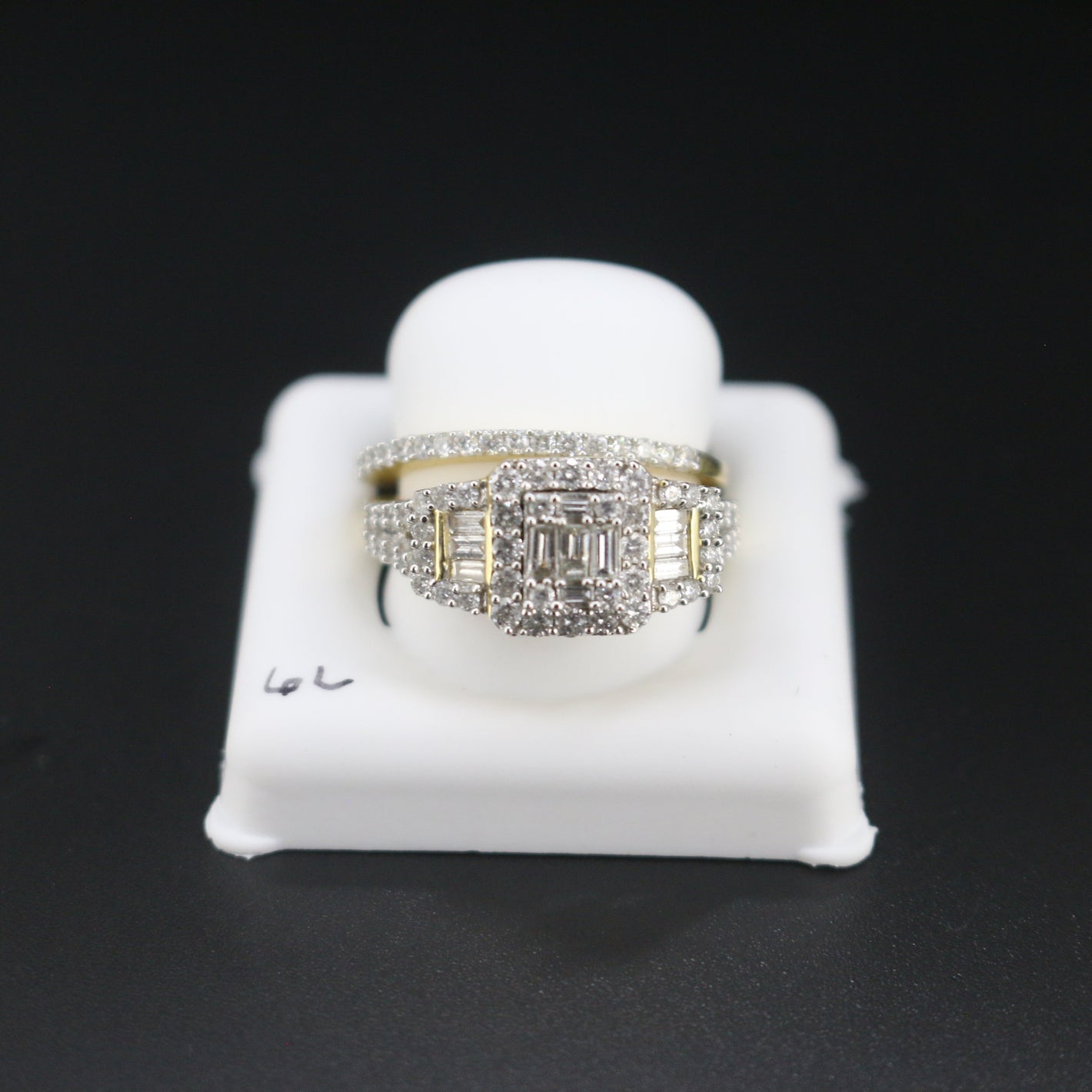 WOMEN'S DIAMOND RINGS L6