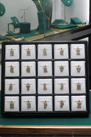 Pendants Letras 10k con Diamants
