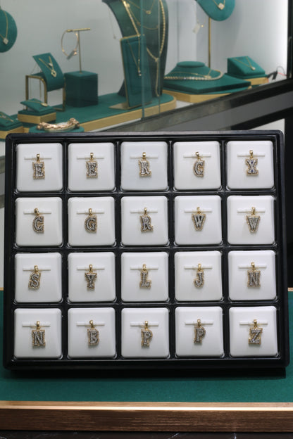 Pendants Letras 10k con Diamants