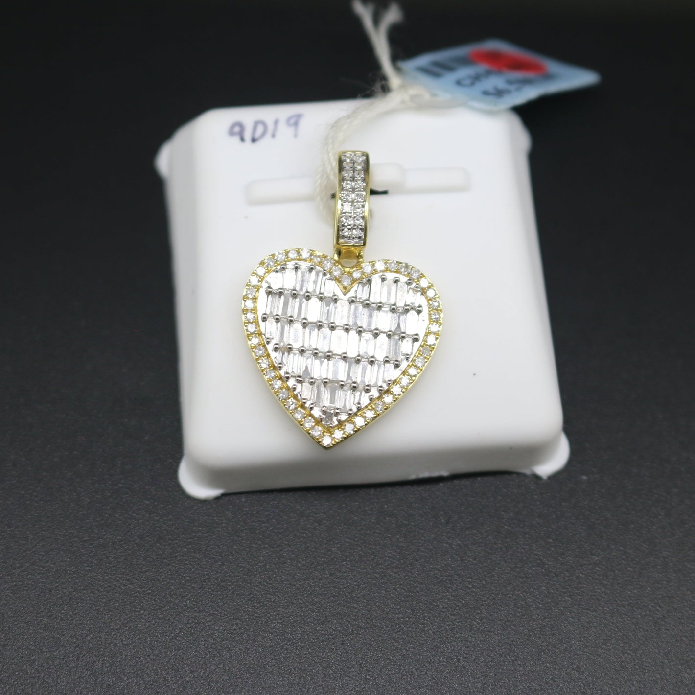 Women's Diamonds Pendants AD19