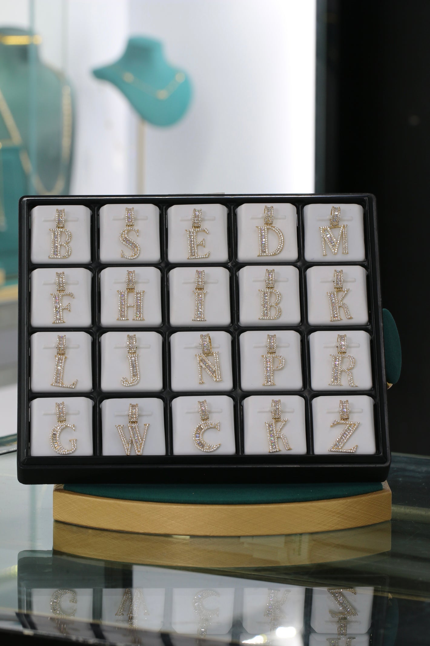Pendant letras en Baguette 14k Cz